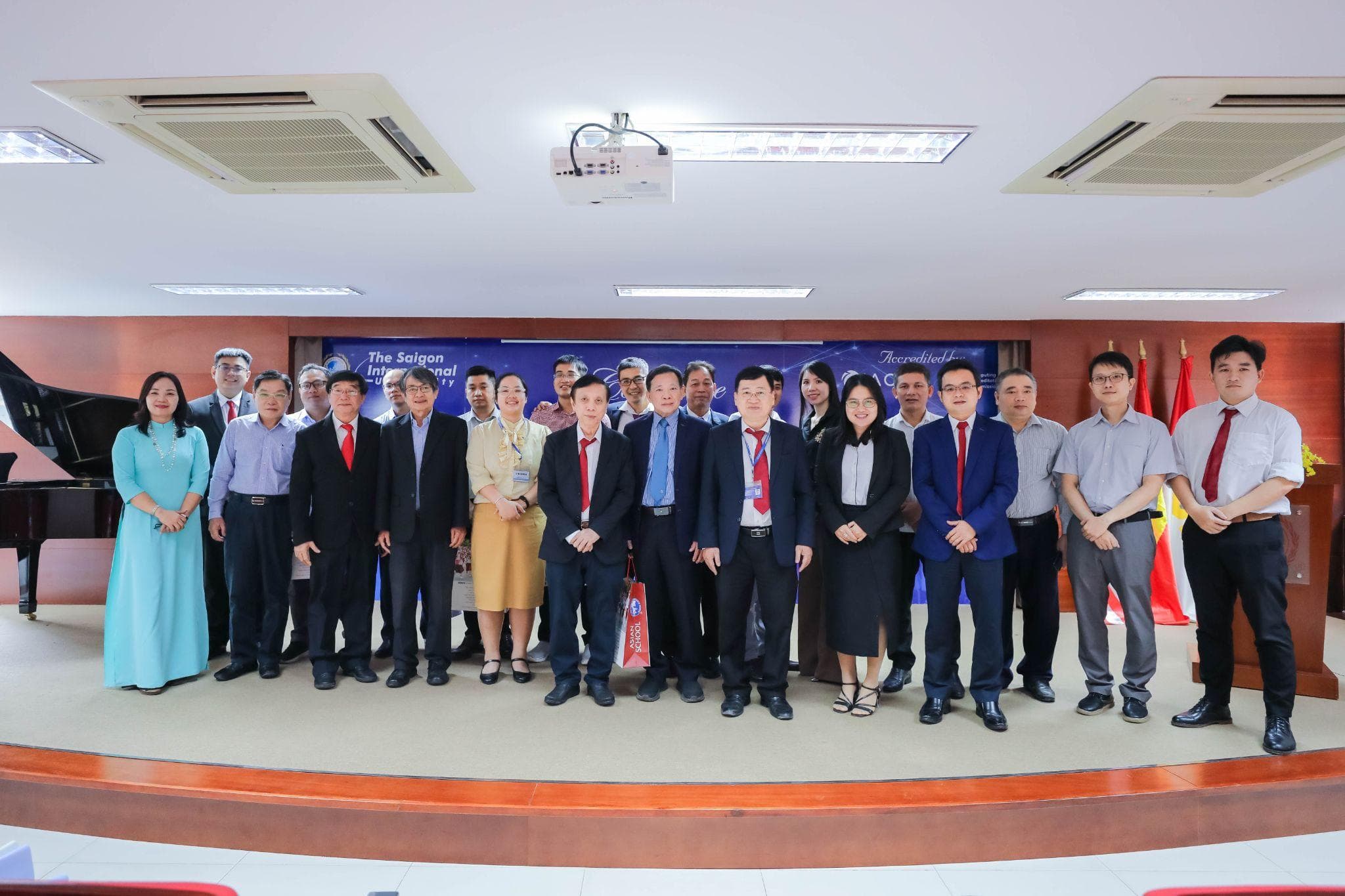 AI: Chìa khóa cho những bước tiến mới trong giáo dục và chăm sóc sức khỏe